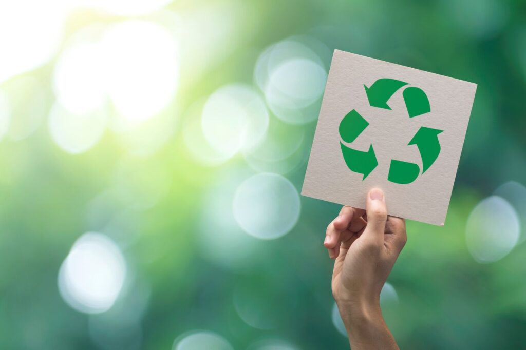 É possível utilizar materiais reciclados em operações empresariais?