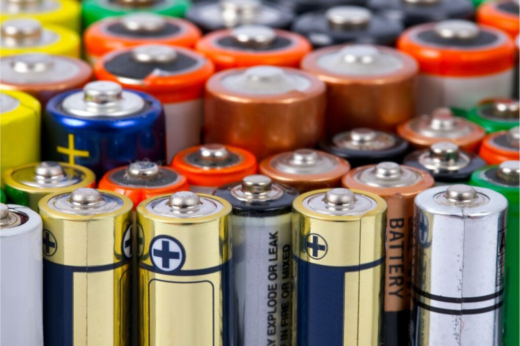 Descarte de pilhas e baterias: por que fazer do jeito certo