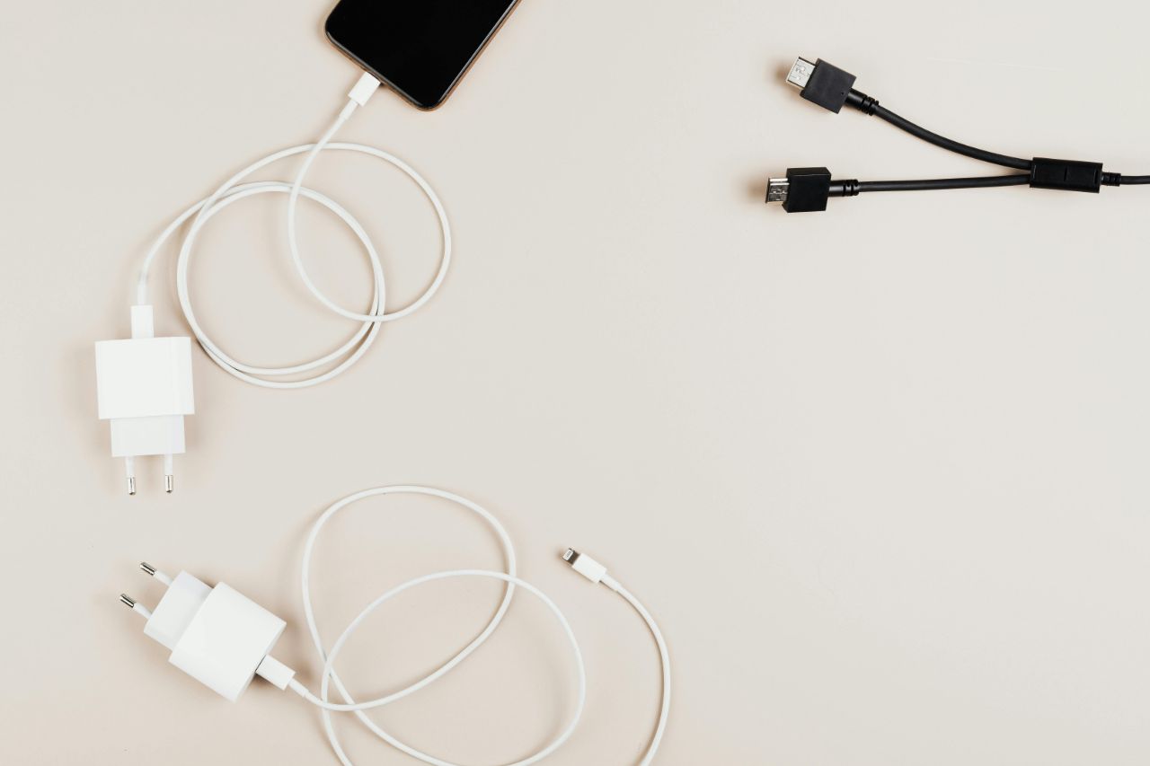 Cabos e carregadores de celular são recicláveis?