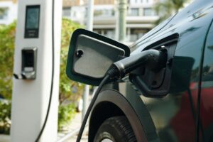 Qual é o impacto ambiental dos carros elétricos?
