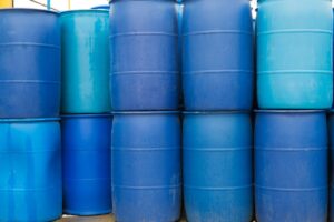 Resíduos de embalagens industriais: o que fazer com bombonas, tambores e big bags?
